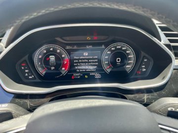 AUDI Q3 35 TFSI 150ch Design S tronic 7