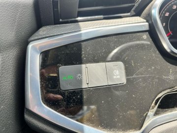 AUDI Q3 35 TFSI 150ch Design S tronic 7