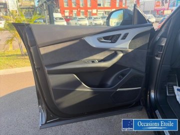 AUDI Q8 55 TFSI e 381ch S line quattro tiptronic 8