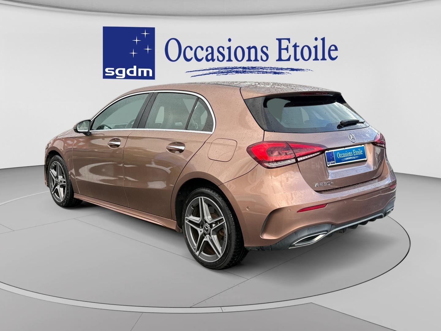 MERCEDES-BENZ Classe A 250 e 160+102ch AMG Line 8G-DCT 8cv