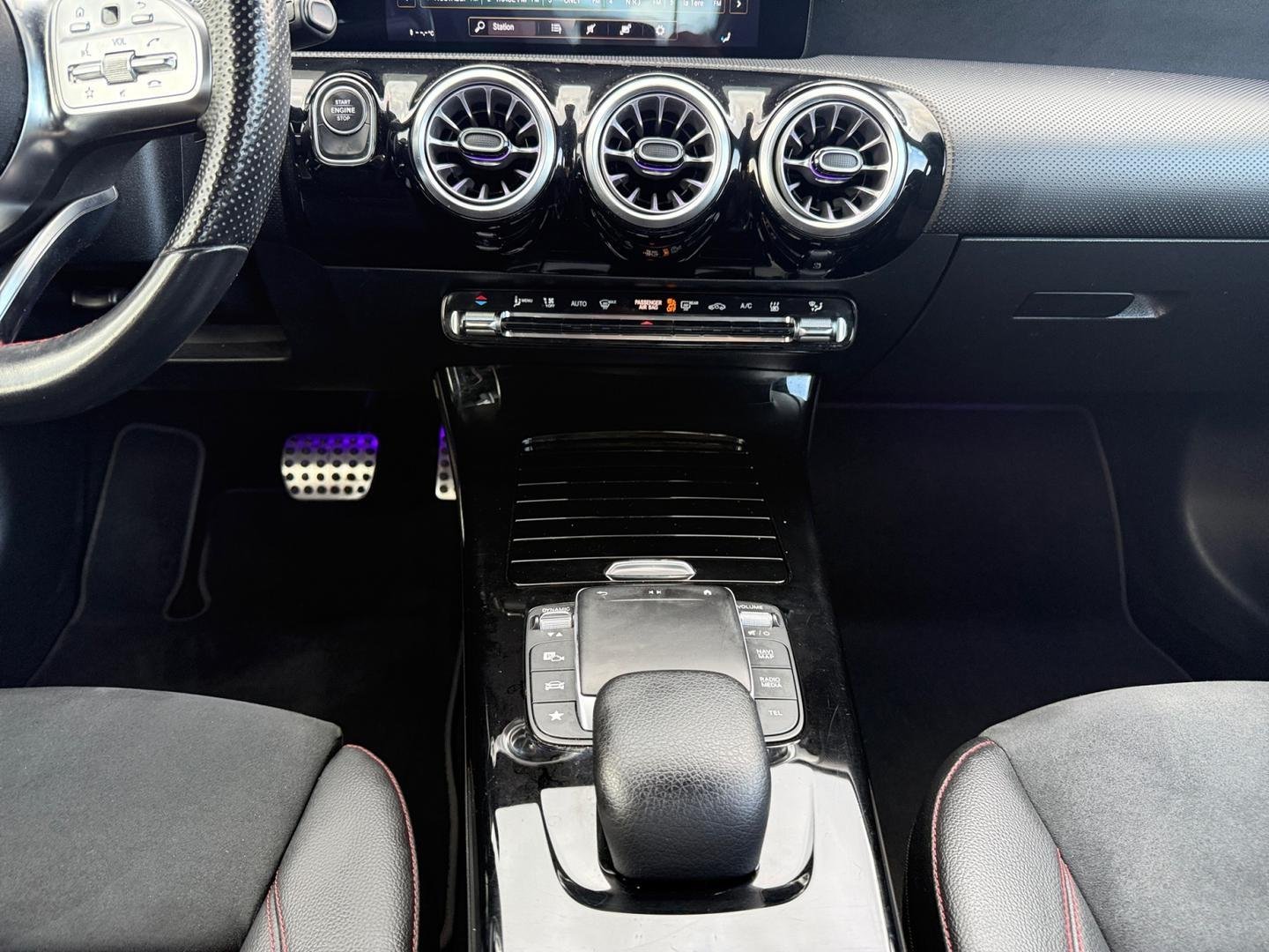 MERCEDES-BENZ Classe A 250 e 160+102ch AMG Line 8G-DCT 8cv