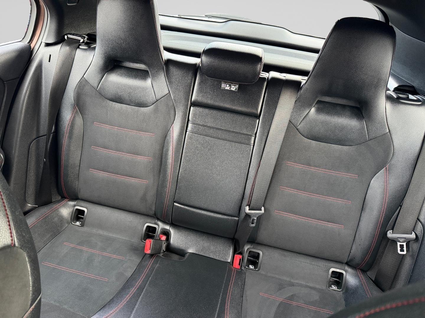 MERCEDES-BENZ Classe A 250 e 160+102ch AMG Line 8G-DCT 8cv