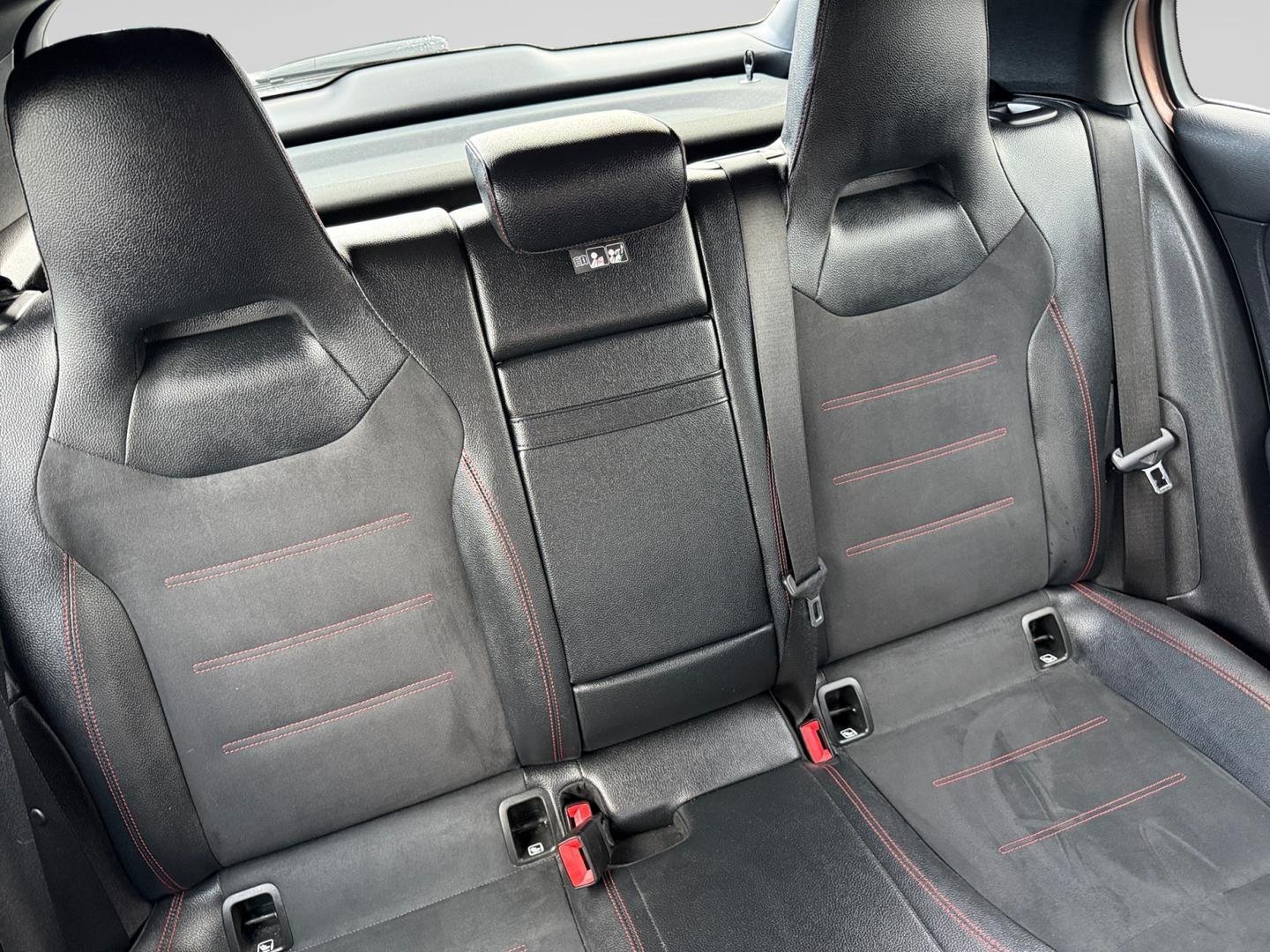 MERCEDES-BENZ Classe A 250 e 160+102ch AMG Line 8G-DCT 8cv