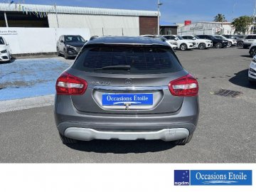MERCEDES-BENZ GLA 200 d 136ch Intuition 7G-DCT Euro6c 200 d 136ch Intuition 7G-DCT Euro6c