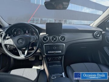 MERCEDES-BENZ GLA 180 122ch Inspiration 7G-DCT Euro6d-T