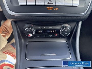 MERCEDES-BENZ GLA 180 122ch Inspiration 7G-DCT Euro6d-T