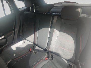 MERCEDES-BENZ GLA 200 d 150ch AMG Line 8G-DCT