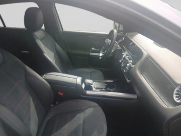 MERCEDES-BENZ GLA 200 d 150ch AMG Line 8G-DCT