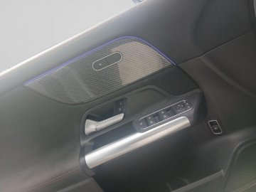 MERCEDES-BENZ GLA 200 d 150ch AMG Line 8G-DCT