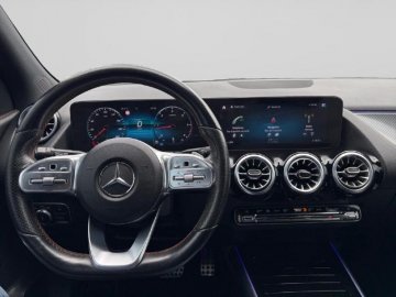 MERCEDES-BENZ GLA 200 d 150ch AMG Line 8G-DCT