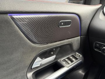 MERCEDES-BENZ GLA 200 d 150ch AMG Line 8G-DCT