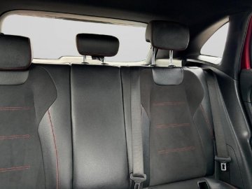 MERCEDES-BENZ GLA 200 d 150ch AMG Line 8G-DCT