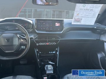PEUGEOT 2008 e-2008 136ch Style