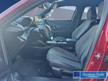 PEUGEOT 2008 e-2008 136ch Style