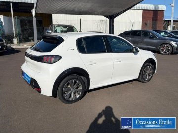 PEUGEOT 208 e-208 136ch Style