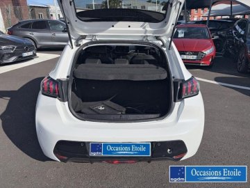 PEUGEOT 208 e-208 136ch Style