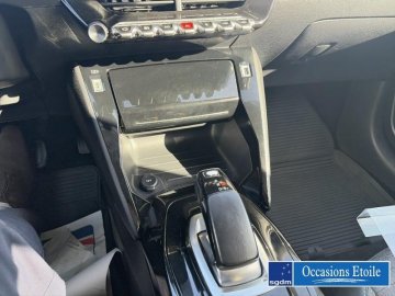 PEUGEOT 208 e-208 136ch Style