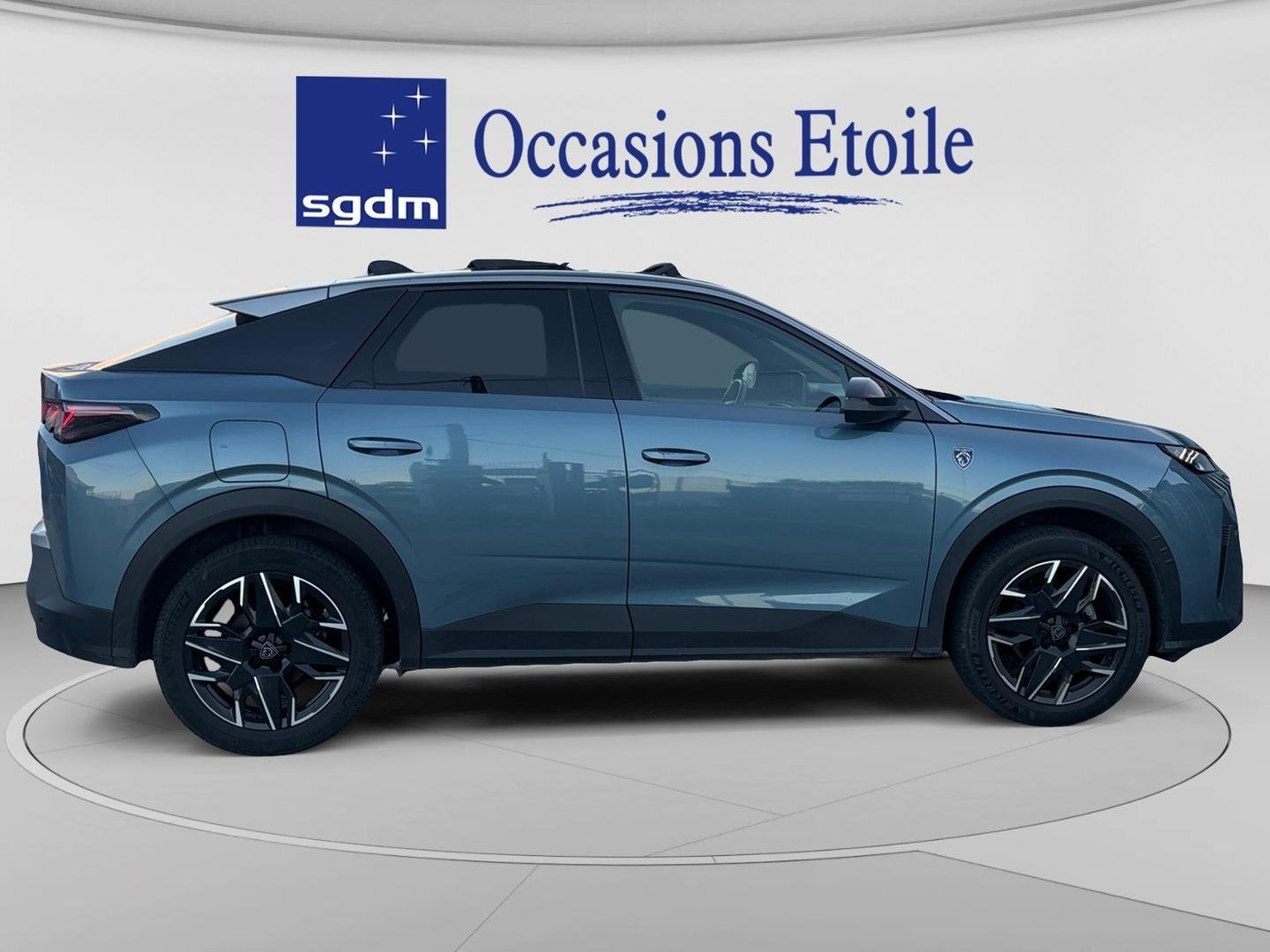 PEUGEOT 3008 1.2 Hybrid 136ch GT e-DCS6