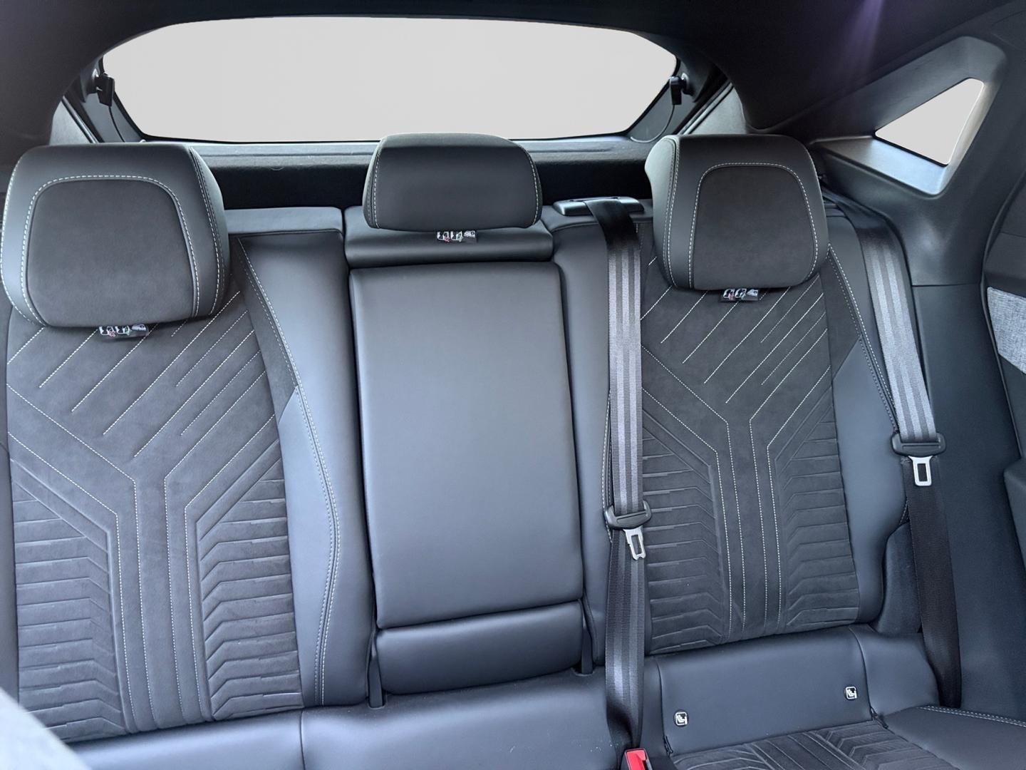 PEUGEOT 3008 1.2 Hybrid 136ch GT e-DCS6