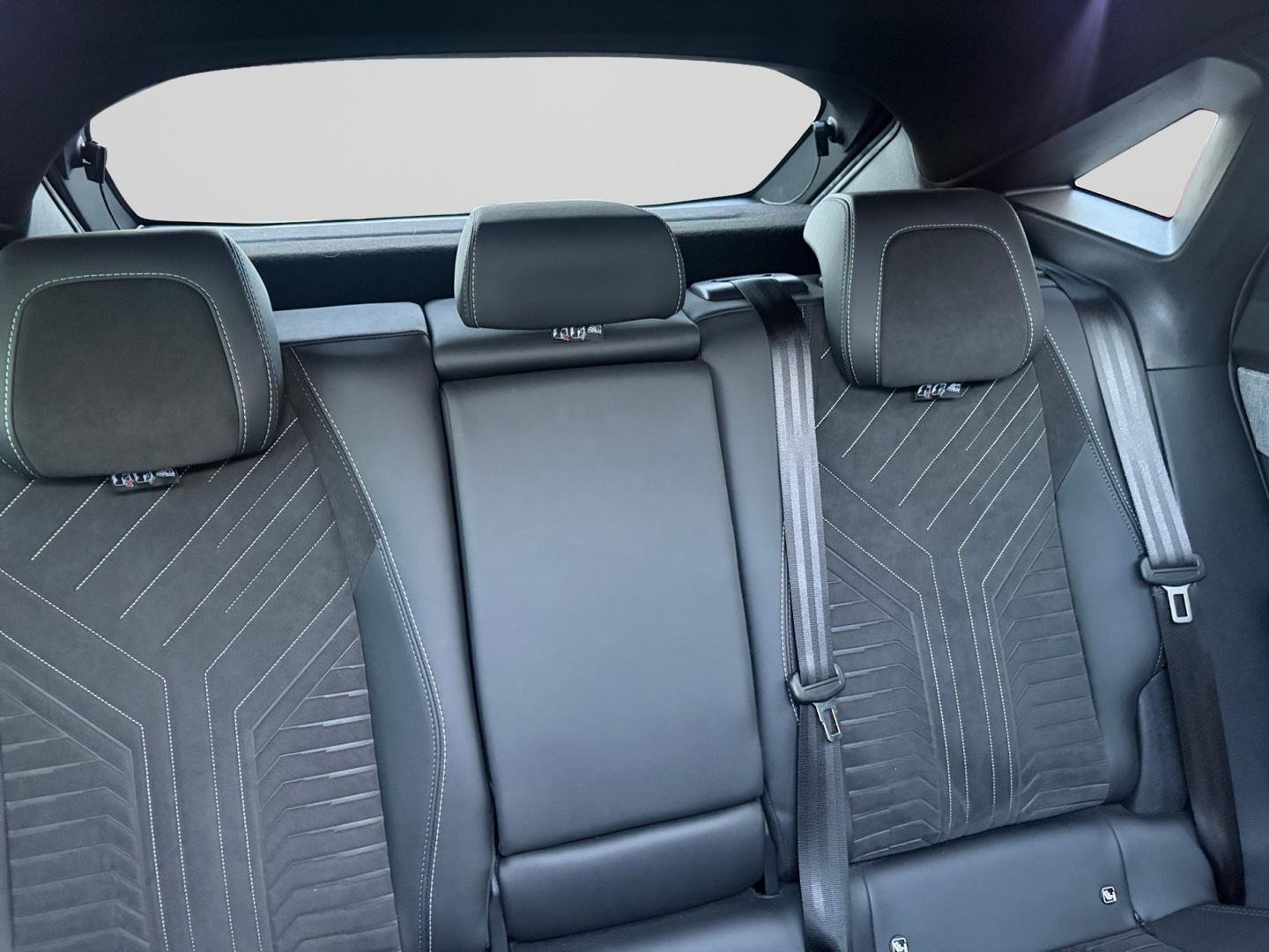 PEUGEOT 3008 1.2 Hybrid 136ch GT e-DCS6