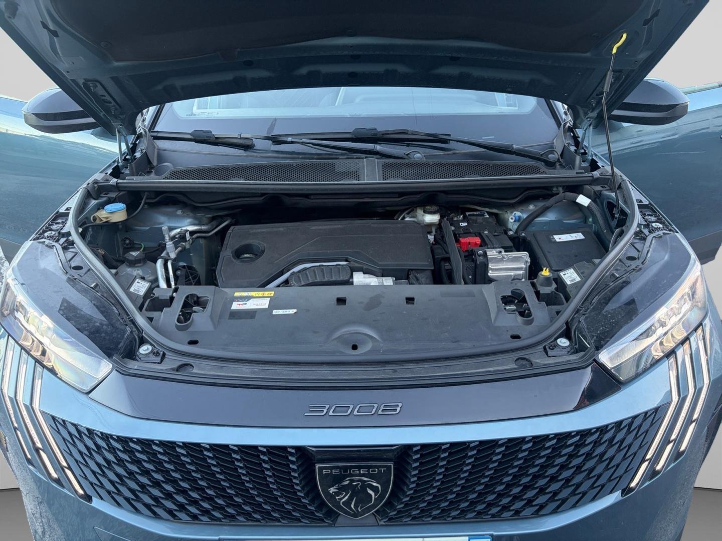 PEUGEOT 3008 1.2 Hybrid 136ch GT e-DCS6