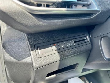 PEUGEOT 3008 1.5 BlueHDi 130ch S&S GT EAT8
