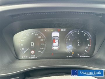 VOLVO XC40 T2 129ch Momentum Geartronic 8